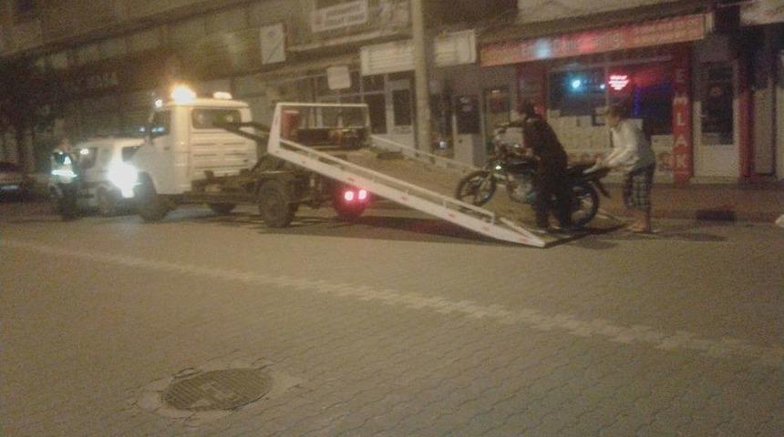 Burhaniyeli Gen&ccedil; &Ccedil;ift Motosiklet Kazasında Hayatını Kaybetti