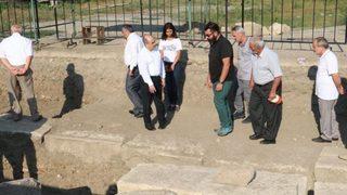 Vali Ve Başkan Kazı Çalışmalarını İnceledi