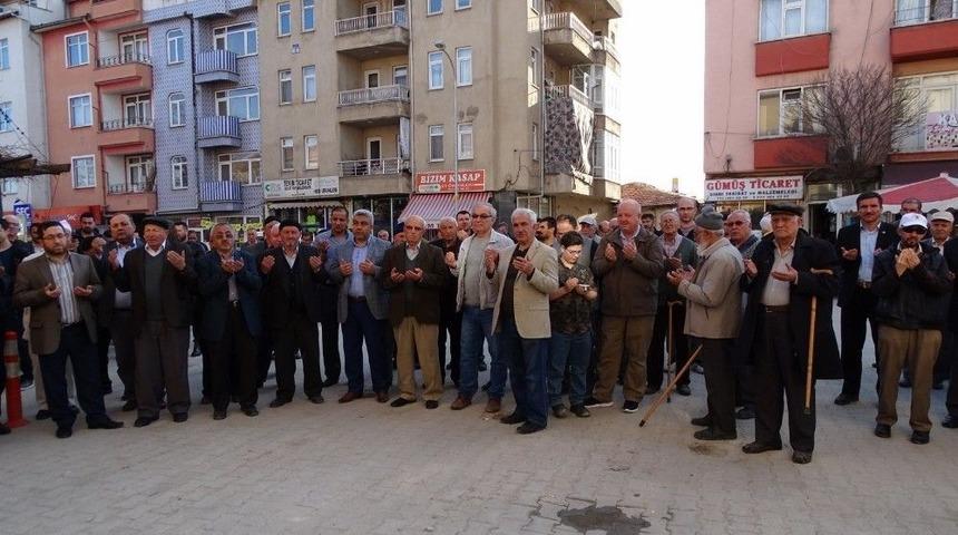 Hisarcık&rsquo;ta Umre Kafilesi Dualarla Uğurlandı