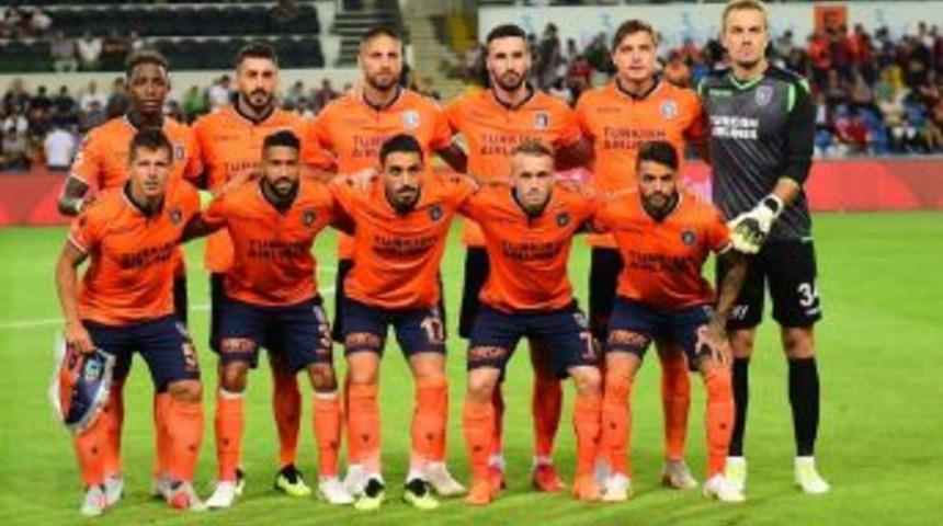 Başakşehir Kadrosunu Korudu
