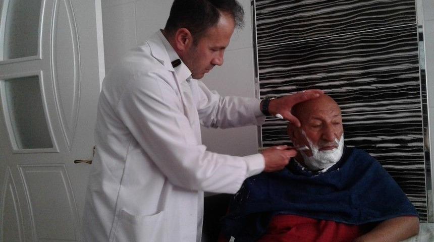 Bayram Öncesinde Yaşlılar Unutulmadı