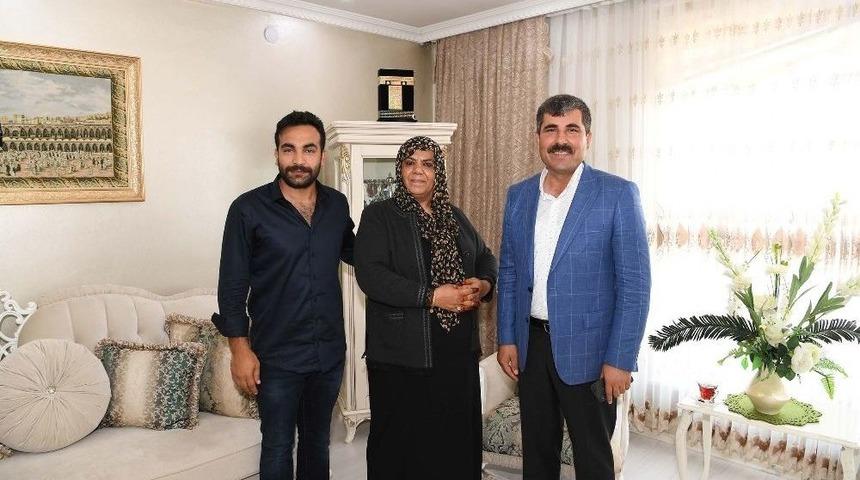 Başkan Asya&rsquo;dan Fedakar Teyzeye Ziyaret