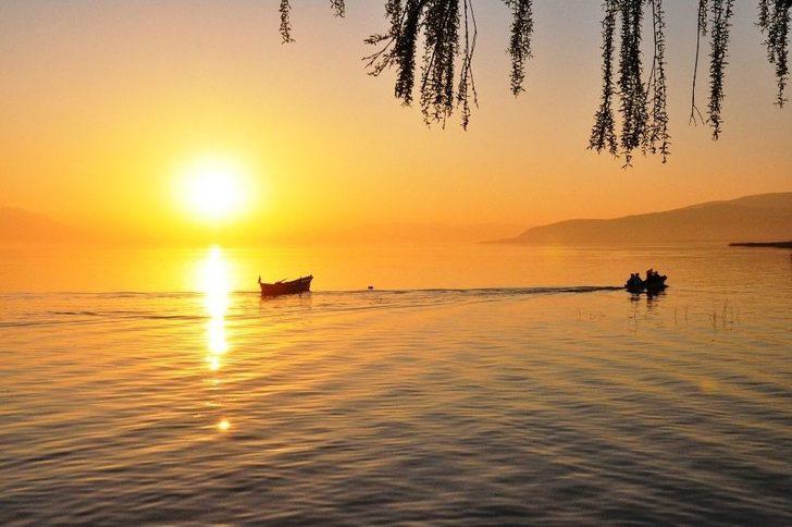 Güneşin Suya Kavuştuğu An Böyle Görüntülendi G5