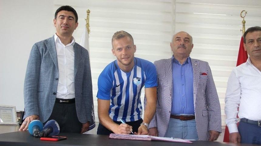 Büyükşehir Belediye Erzurumspor, Lennart Thy İle Sözleşme İmzaladı