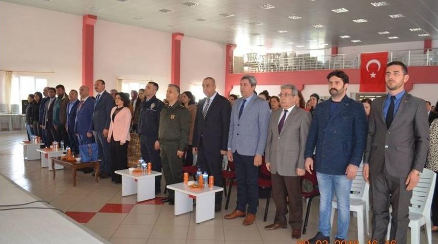 G&ouml;me&ccedil;&rsquo;te Kadına Şiddet Ev &Ccedil;ocuk İstismarı Konferansı