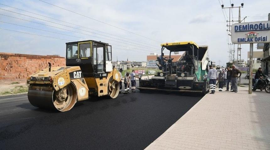 Başkan S&ouml;zl&uuml;: "2018 Yılında Asfaltlanmayan Yol Kalmayacak"