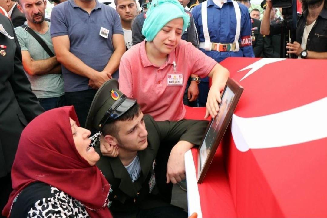 Şehit Annesi: "seninle Gurur Duyuyorum"