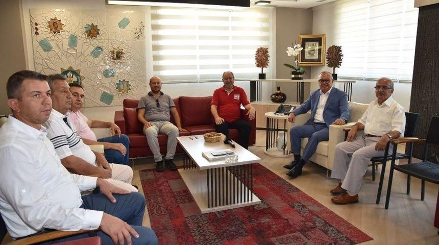 Başkan Erg&uuml;n&rsquo;den T&uuml;rk Kızılayı&rsquo;nın Kurban Bağışına Destek