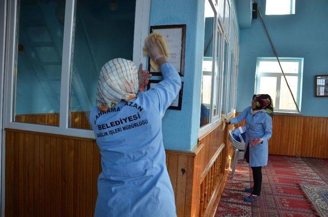 Kahramankazan’da Camiler Bayram Namazına Hazır