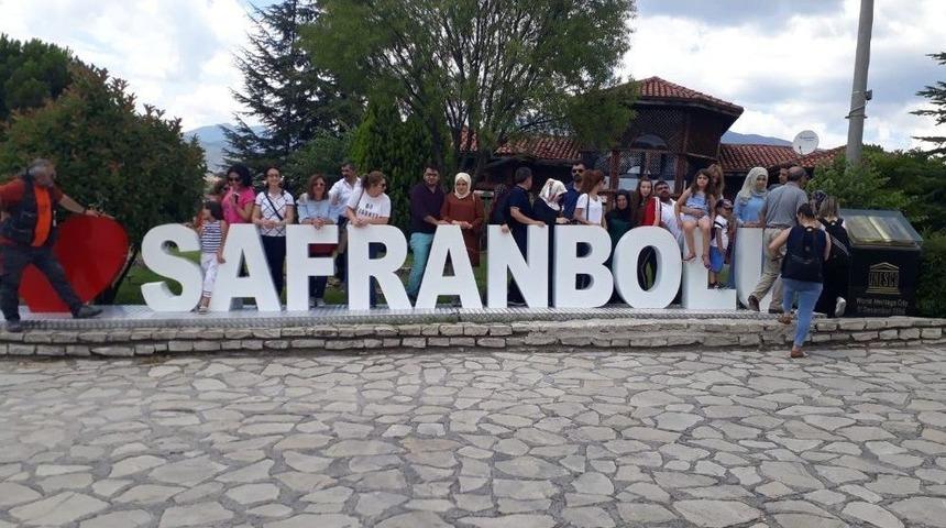 &lsquo;ı Love Safranbolu&rsquo; Kente Renk Katıyor