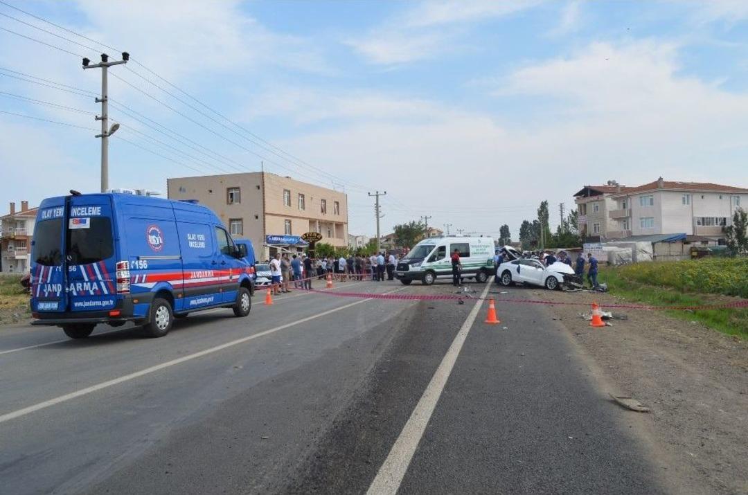 Tekirdağ&rsquo;da Korkun&ccedil; Kaza: 3 &Ouml;l&uuml;