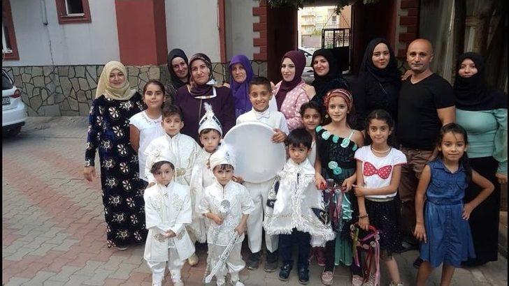 Sünnet Merasimi Evlerde Devam Ediyor G2