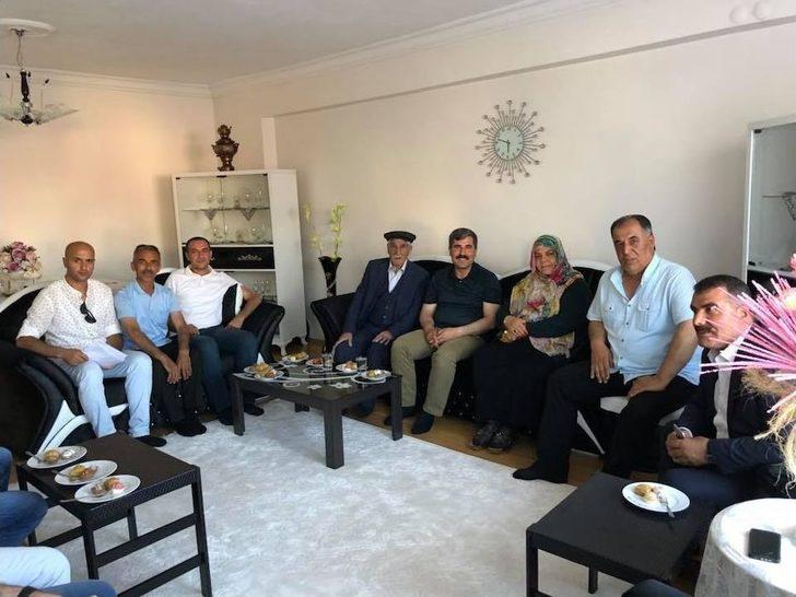 Sünnet Merasimi Evlerde Devam Ediyor G4