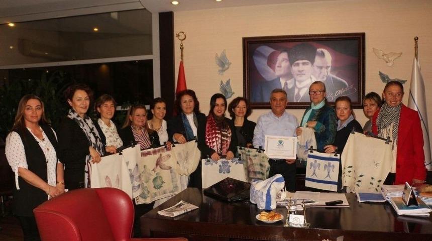 Kuşadası Belediyesi&rsquo;nin Projelerine Destek