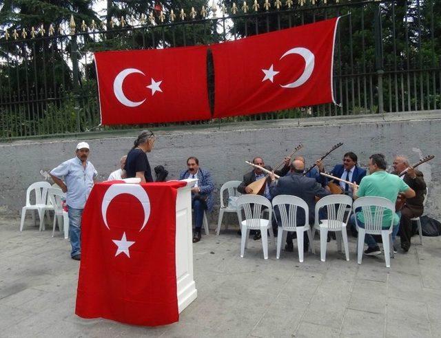 Beyoğlu’nda Halk Ozanları Abd’yi Ve Doları Protesto Etti