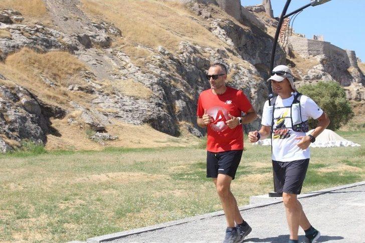 ‘iyilik Elçisi’ Van’dan İzmir’e Koşacak G4