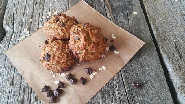 Yulaf Ezmeli Çikolata Parçacıklı Kurabiye