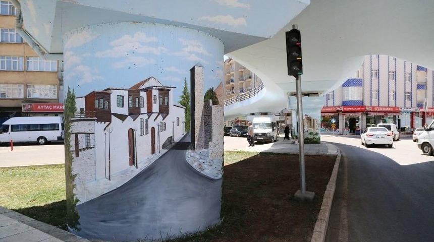 Elazığ’ın Tarihi, Köprülü Kavşağın Ayaklarında Sergileniyor