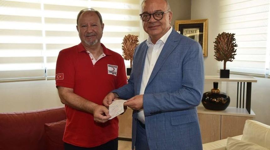 Başkan Erg&uuml;n&rsquo;den Kızılay&rsquo;ın Kurban Bağışına Destek