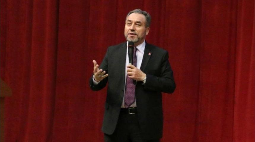 &Uuml;niversitede &rsquo;adab-ı Muaşeret Konulu&rsquo; Konferans D&uuml;zenlendi