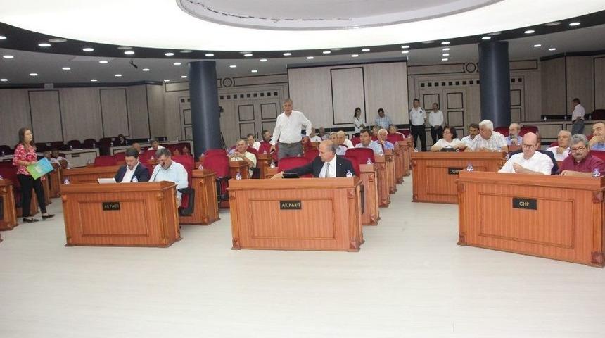 Gençer, Orman Yangınlarını Gündeme Taşıdı