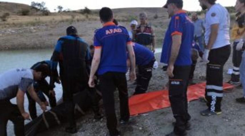 Elazığ’da Sulama Göletine Giren Genç Boğuldu