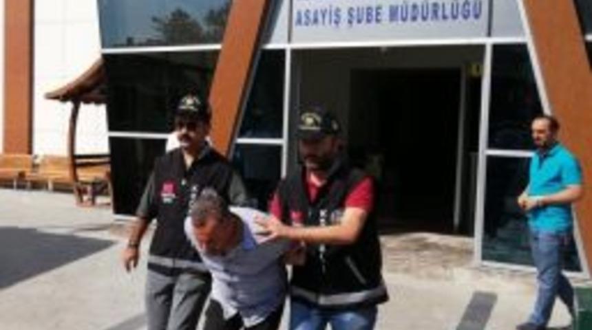 &rsquo;valiyim&rsquo; Diyerek İş Adamlarını 100 Bin Tl Dolandıran 2 Kişi Tutuklandı