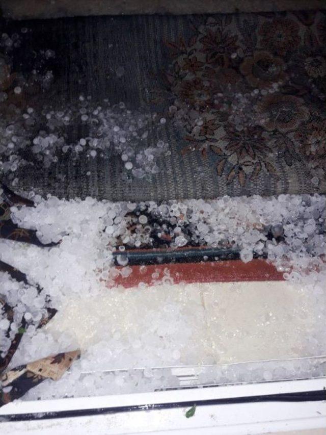 Silivri&rsquo;de Dolu Yağışı Başladı 1