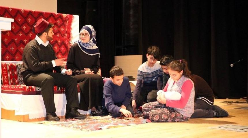 Yozgat&rsquo;ta İstiklal Marşı&rsquo;nın Kabul&uuml;n&uuml;n Yıl D&ouml;n&uuml;m&uuml; Kutlandı