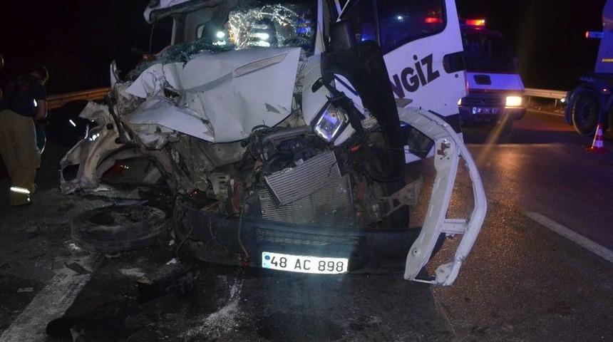 İzmir-aydın Otobanında Kaza: 1&rsquo;i Ağır 3 Yaralı