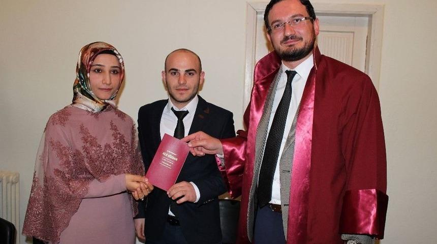 G&uuml;m&uuml;şhane&rsquo;de İlk Dini Nikah K&ouml;se&rsquo;de Kıyıldı