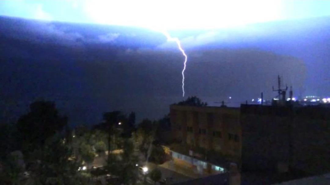 Şimşekler G&ouml;ky&uuml;z&uuml;n&uuml; B&ouml;yle Aydınlattı