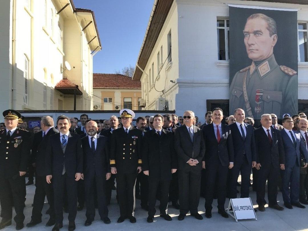 Kutsal Emanetler Yola &Ccedil;ıktı