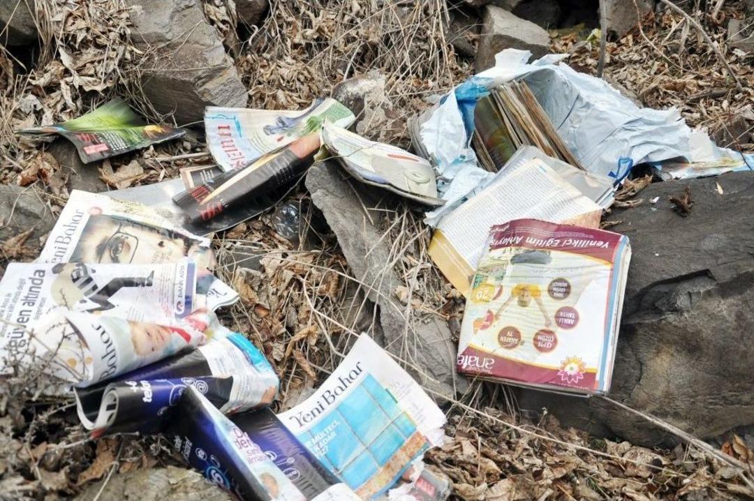 Kar Eridi Fet&ouml; Kitapları Ortaya &Ccedil;ıktı