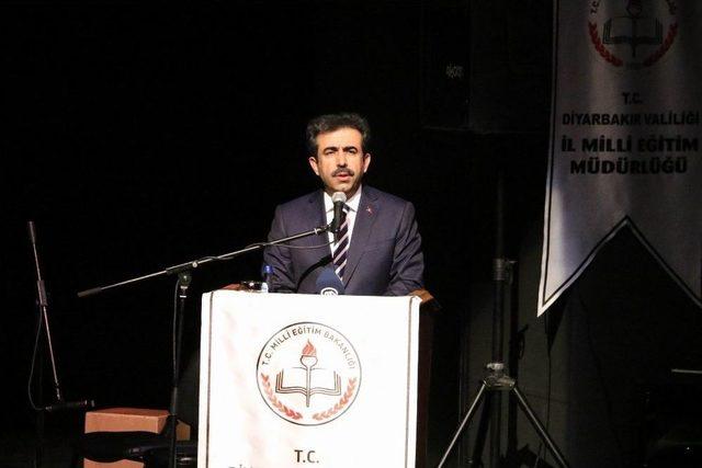 Diyarbakır’da İstiklal Marşının Kabulü Ve Ersoy’u Anma Programı