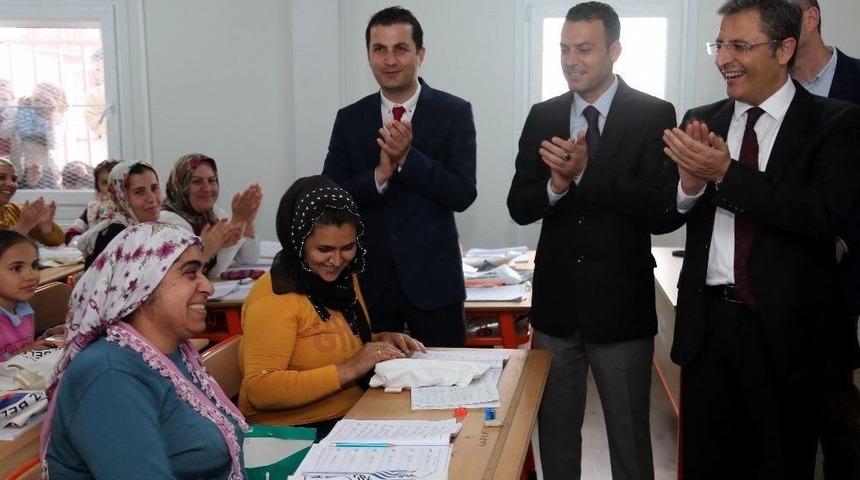 Akdeniz Belediyesi&rsquo;nden Eğitim Seferberliğine Destek