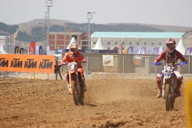 Dünya Motokros Şampiyonası Sıralama Yarışları Yapıldı G3