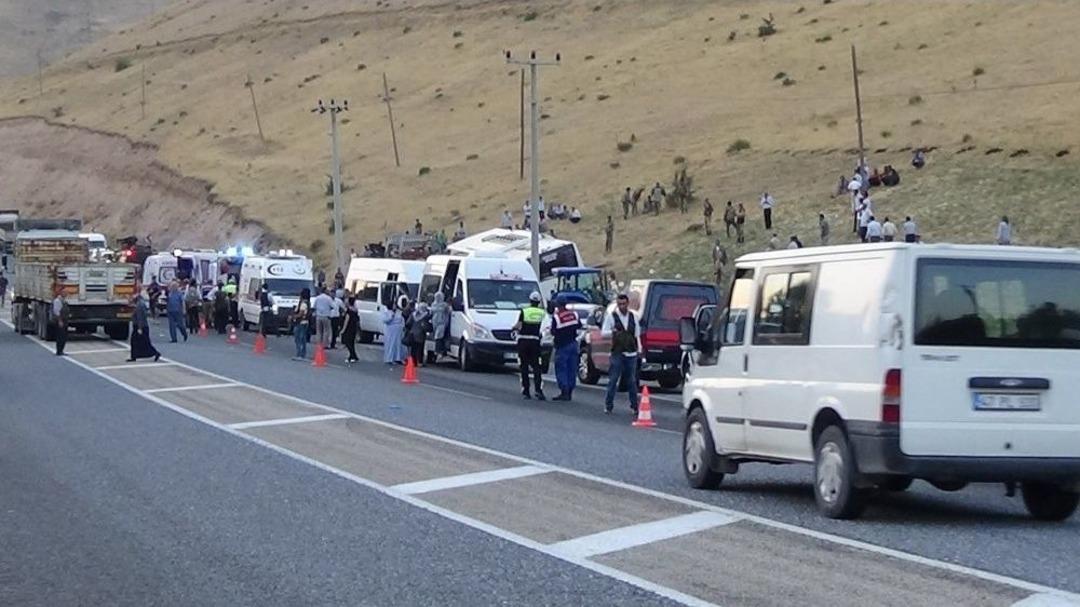 Van&rsquo;daki Kazada &Ouml;lenlerin Sayısı 5&rsquo;e Y&uuml;kseldi