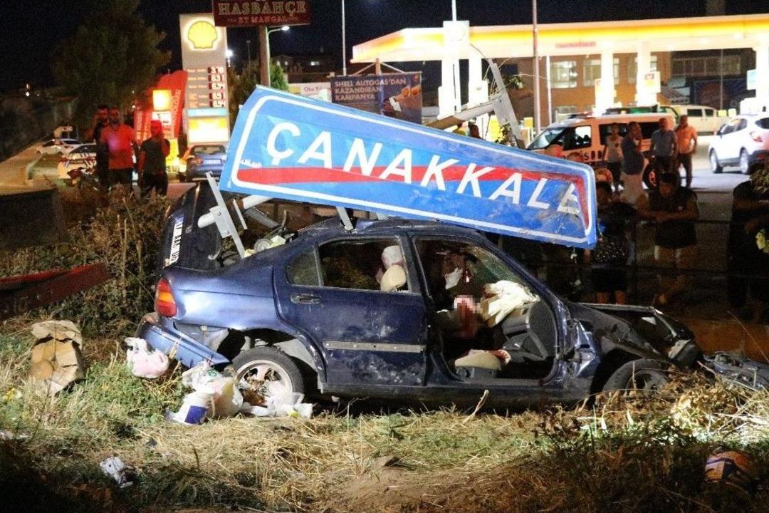 &Ccedil;anakkale&rsquo;de Feci Kaza: 1 &Ouml;l&uuml;