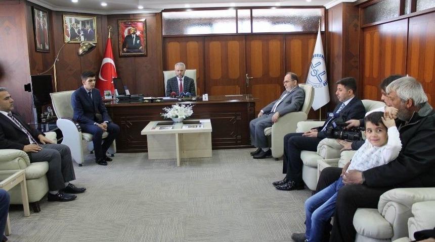 18 Yaşında 3 Ayda Hafız Oldu