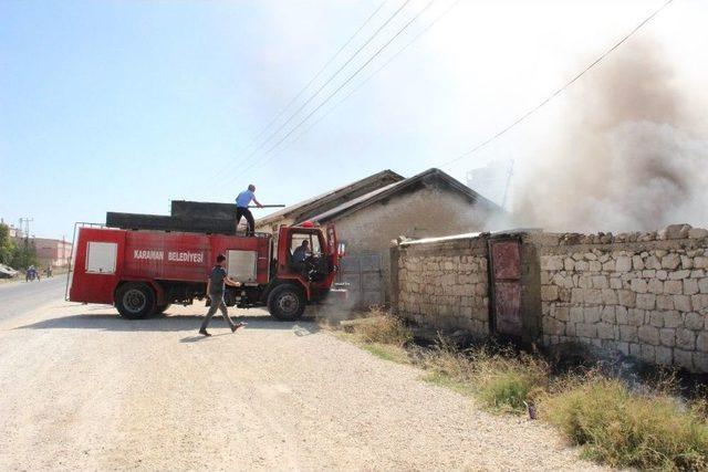 Karaman’da Kuru Otların Temizlenmesi İçin Yakılan Ateş Büyüyünce Korkuttu