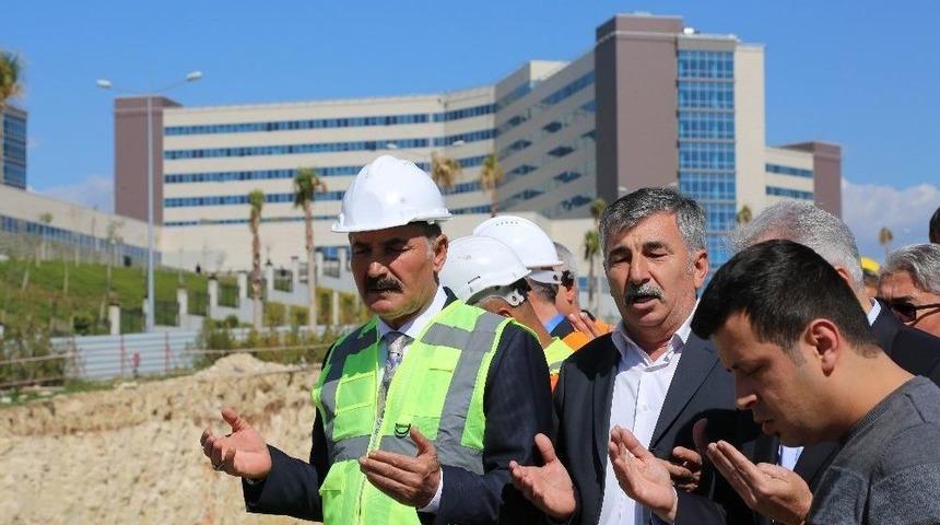 Toroslar&rsquo;da &rsquo;konut Ve D&uuml;kkan Projesi&rsquo;nin Temeli Atıldı