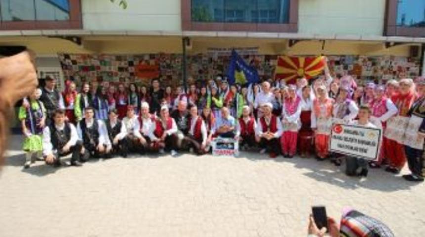 D&uuml;nya Barış G&uuml;n&uuml;nde Sındırgı&rsquo;dan Barış Mesajları Y&uuml;kseldi