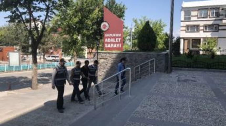 Erzurum&rsquo;da Ka&ccedil;ak G&ouml;&ccedil;men Taşıyan Kamyon S&uuml;r&uuml;c&uuml;s&uuml; Tutuklandı