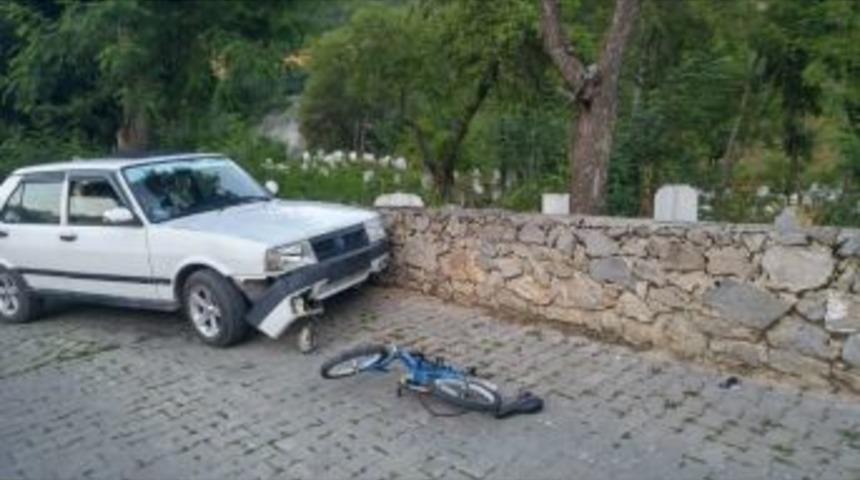 Ehliyetsiz S&uuml;r&uuml;c&uuml;, Bisiklete Binen &Ccedil;ocuğa &Ccedil;arptı