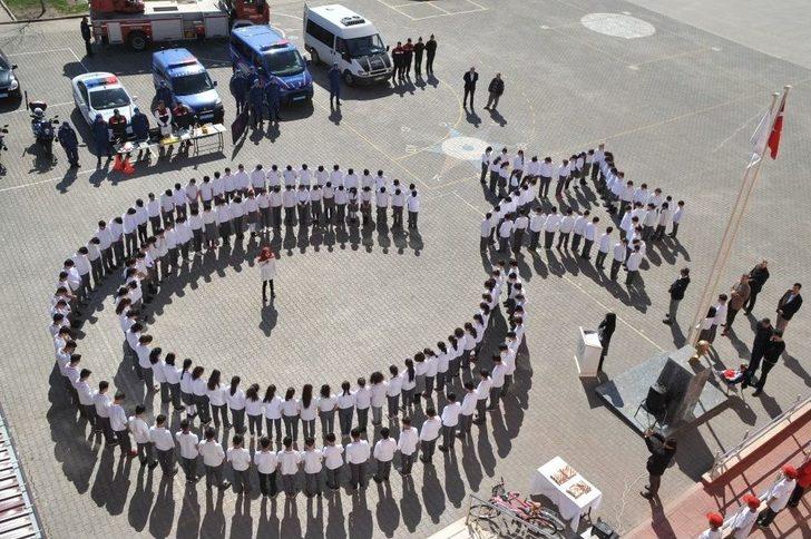 “yüreklerde Doğan Ayyıldız” Programı Düzenlendi G1