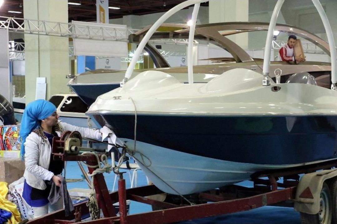 Antalya&rsquo;da Tekne Ve Otomobil Tutkunları Bir &Ccedil;atıda Buluşacak