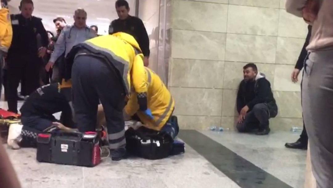 &Ouml;ld&uuml;r&uuml;len Kızının Davası Sonrası Adliye Koridorunda Hayatını Kaybetti