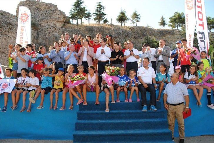 Triatlon Şampiyonları Ödüllerini Aldı G5