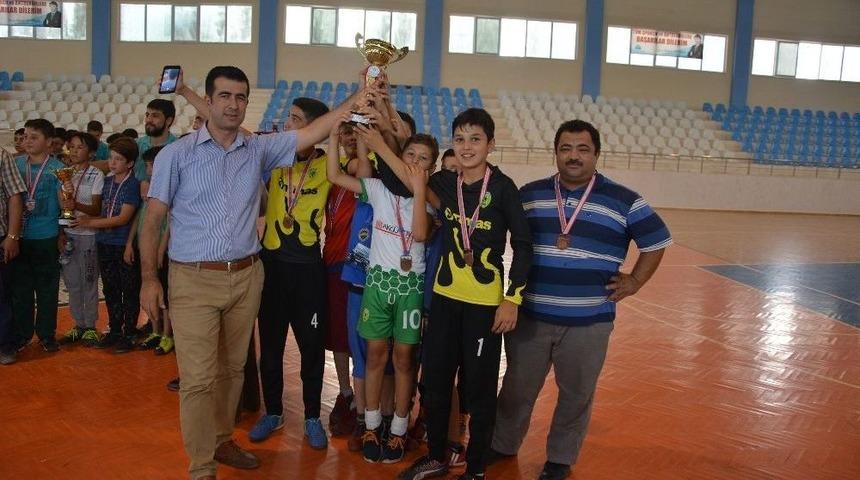 Kuran Kursları Arasında Futsal Turnuvası